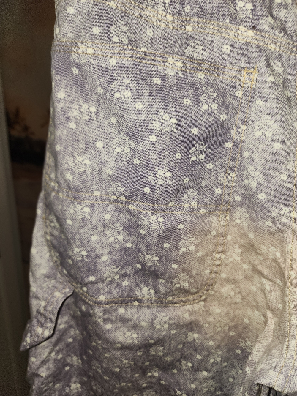 BDG Women's Lavender Floral Cargo Shorts - Picture 8 of 13